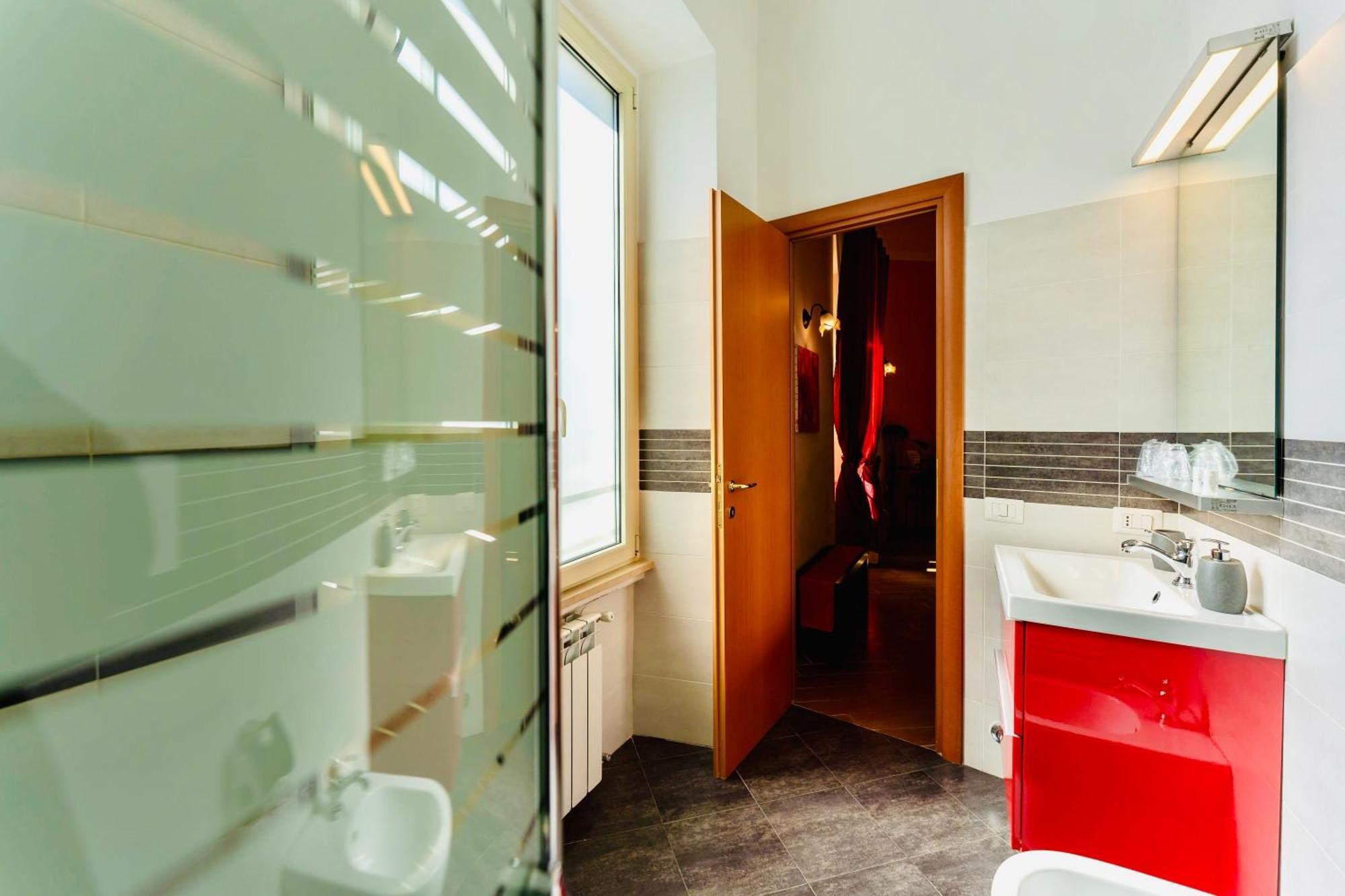Miclad Colosseum Guest House Rome Exterior photo