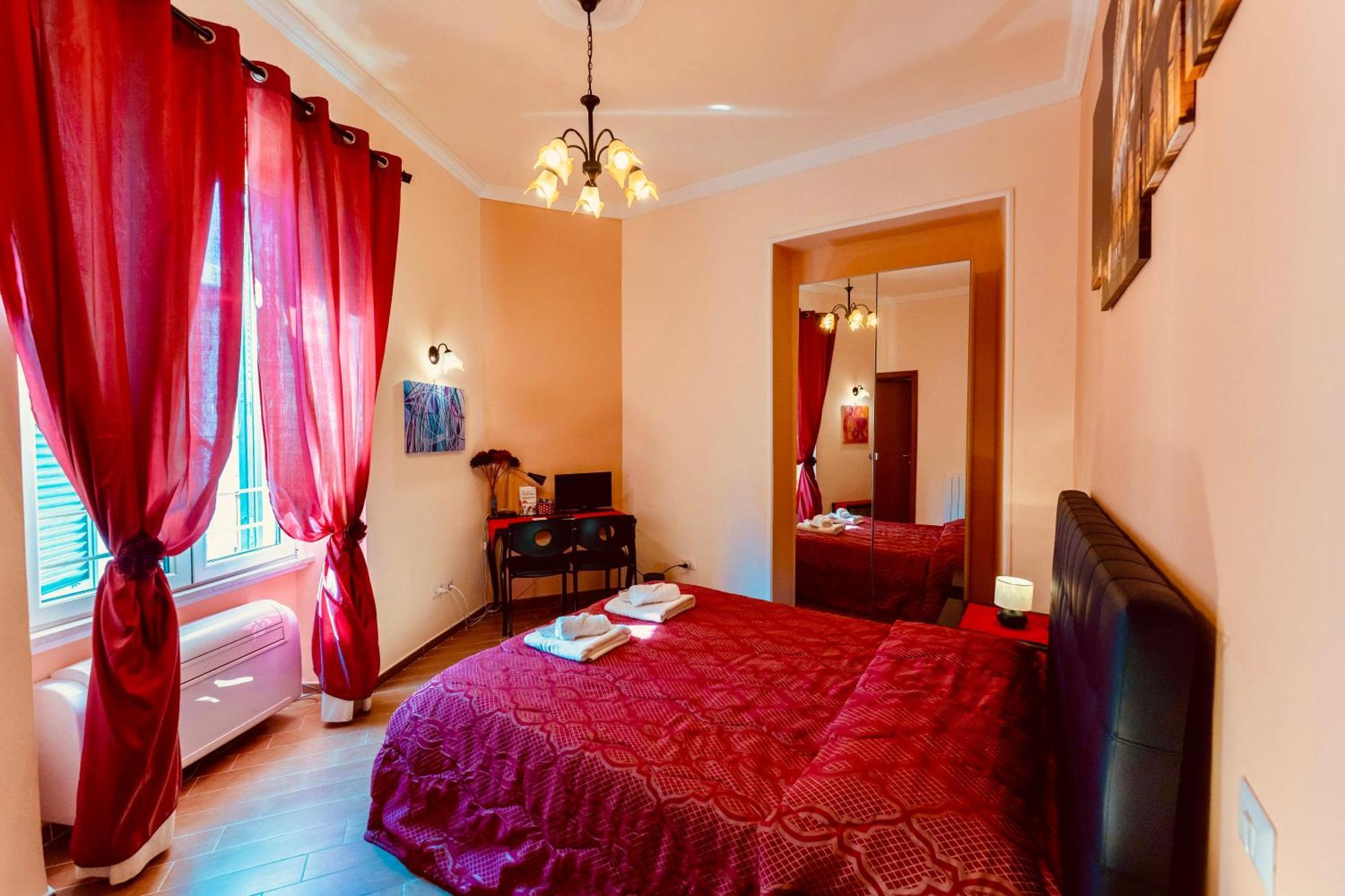 Miclad Colosseum Guest House Rome Exterior photo