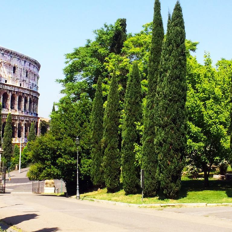 Miclad Colosseum Guest House Rome Exterior photo